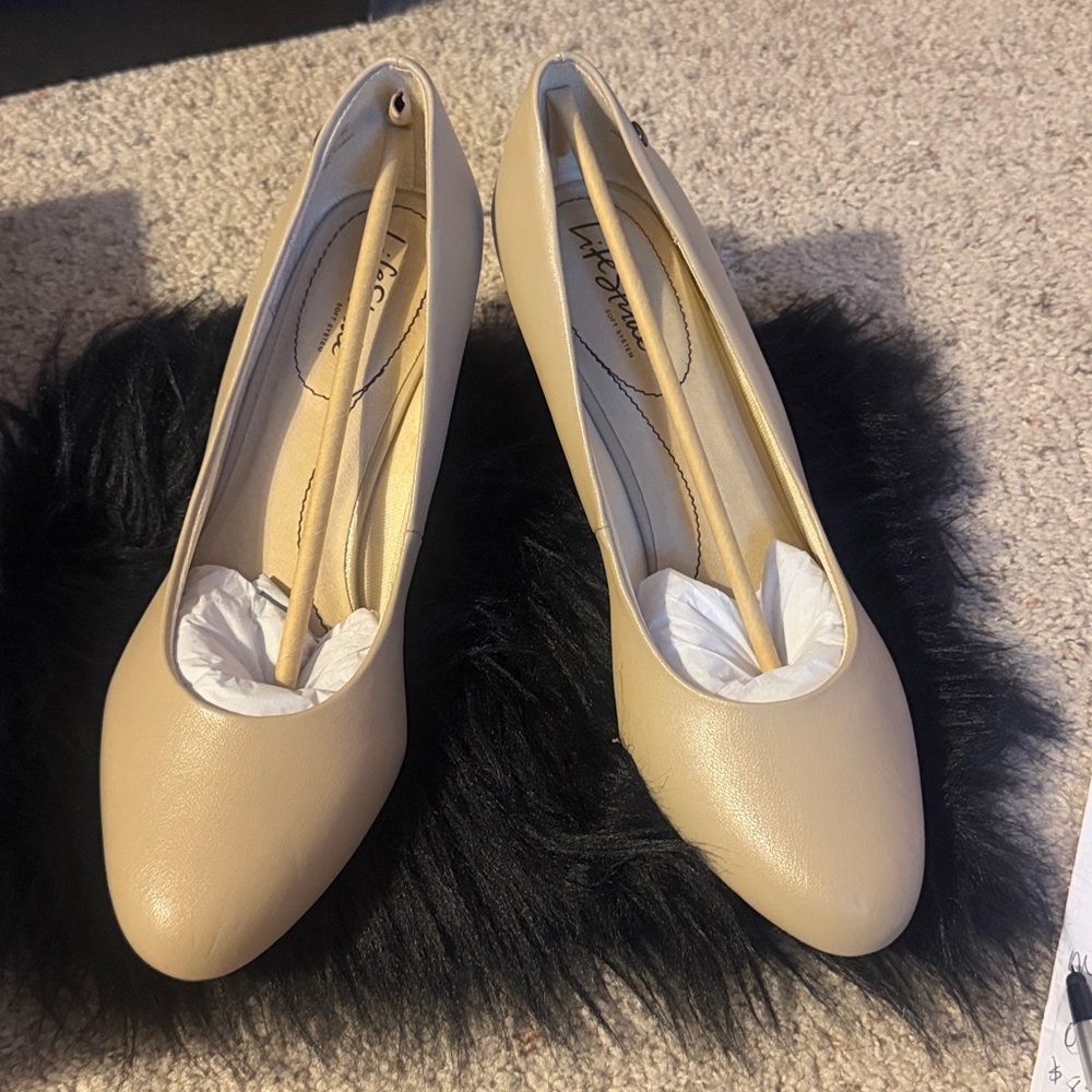 Life Stride Parigi Taupe Vinci Low Heel Pump - Picture 8 of 10